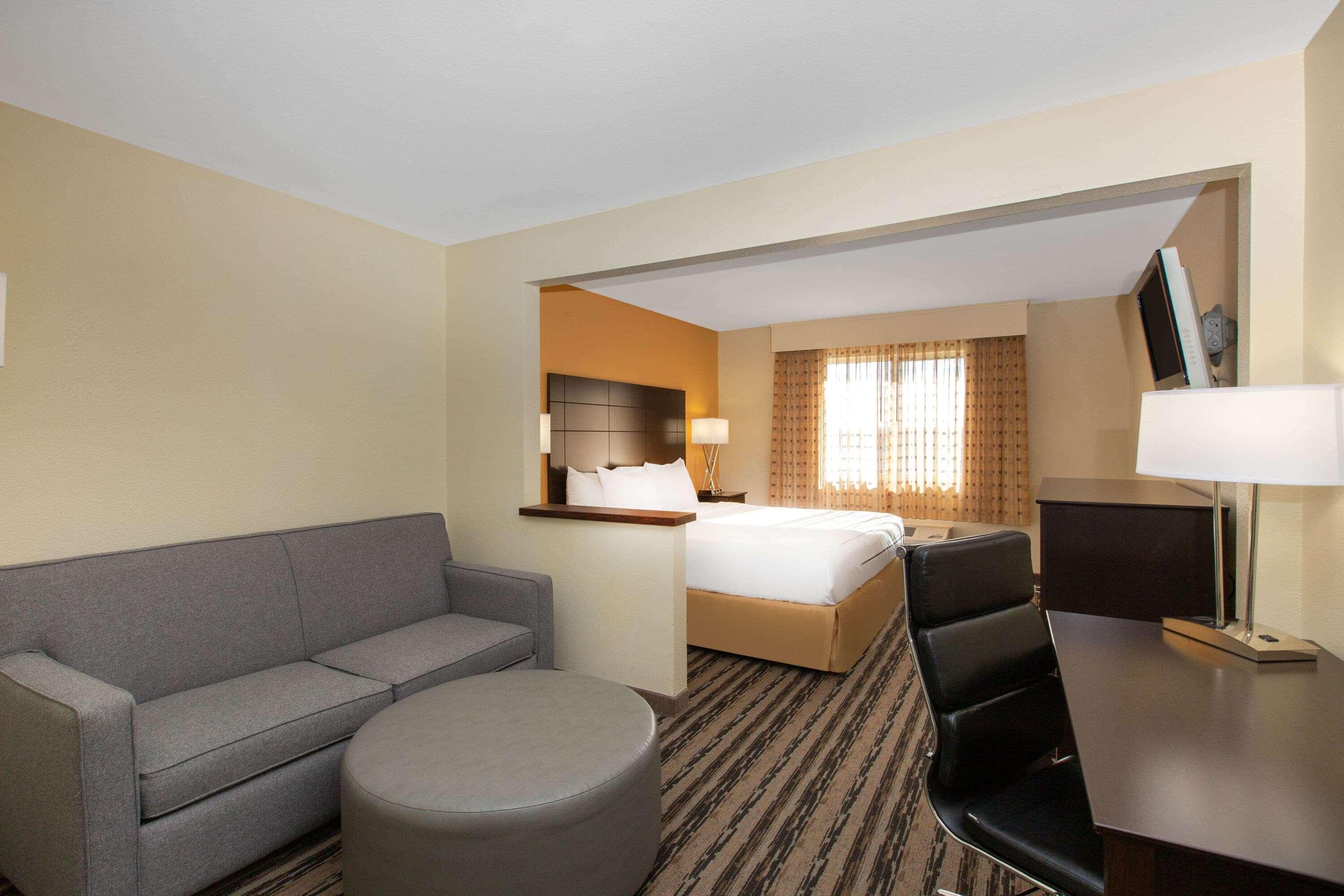 La Quinta Inn By Wyndham Lincoln Exteriör bild
