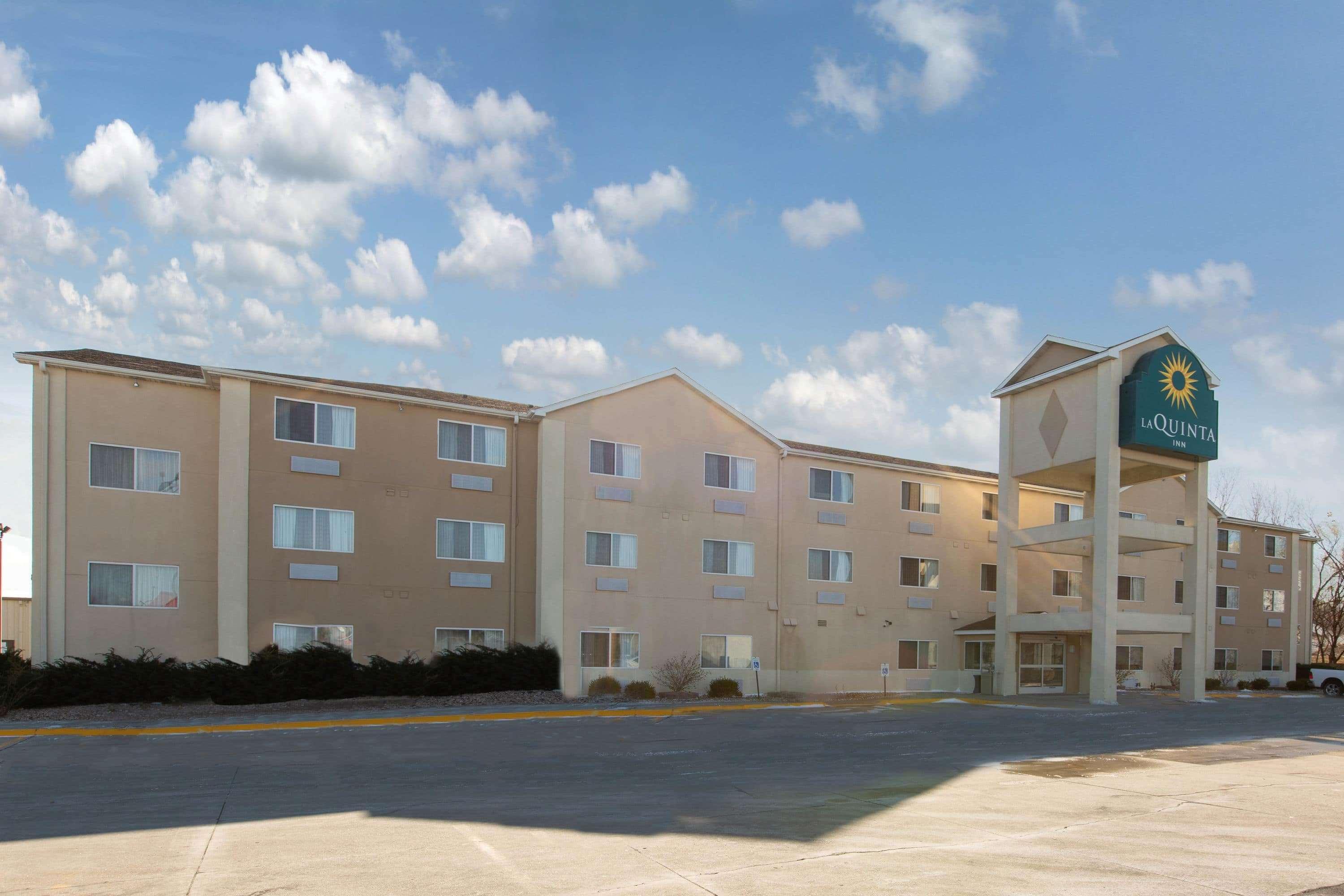 La Quinta Inn By Wyndham Lincoln Exteriör bild